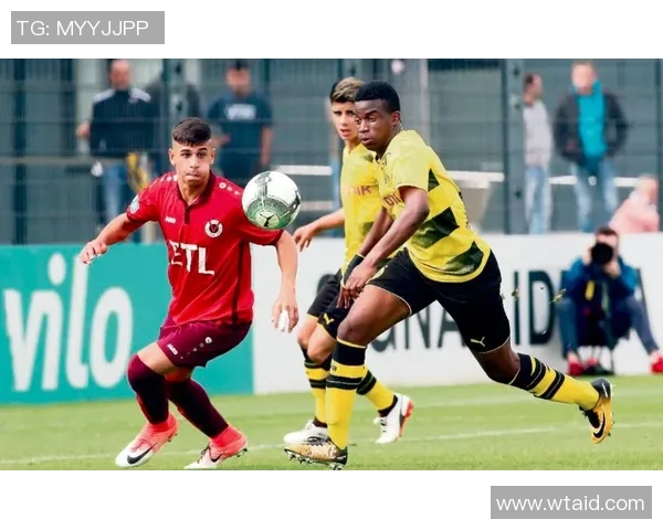 德国U19与荷兰U19激战成平赛果引发热议分析